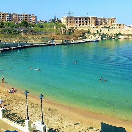 Town House With Private Pool In Village Centre Kalkara Eksteriør billede