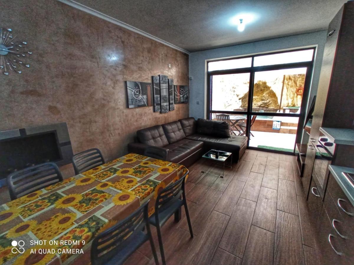 Town House With Private Pool In Village Centre Kalkara Eksteriør billede